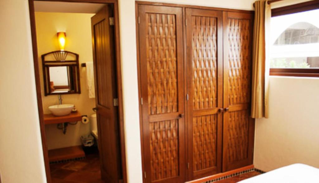 Hotel La Quinta De Don Andres Zihuatanejo Exterior photo